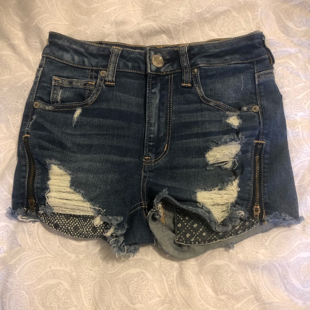 Ripped super hi Rise Shortie shorts w/ zippers